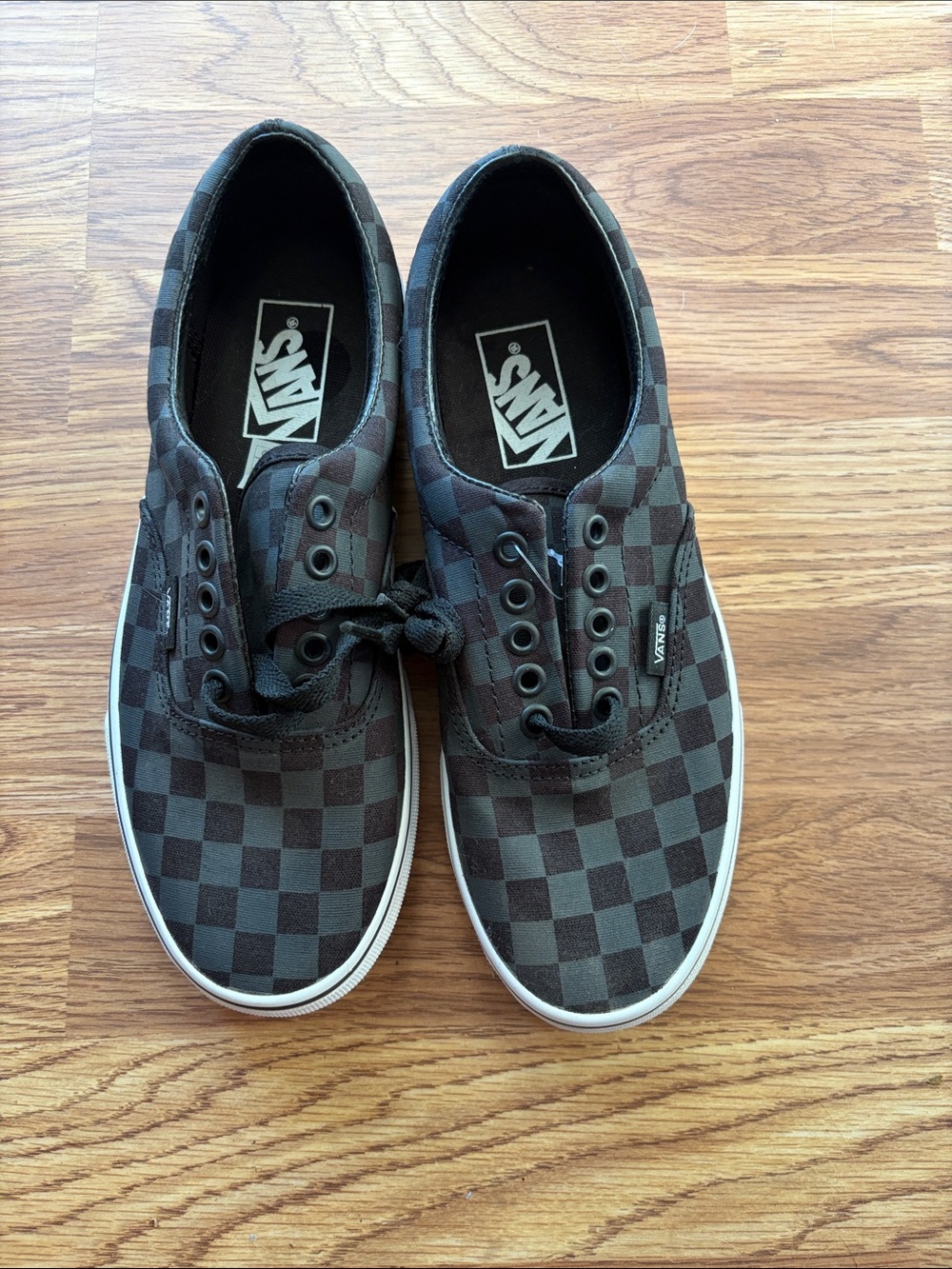 Vans Checkerboard Canvas Low-Top Sneakers - Black & Gray - Picture 6 of 13